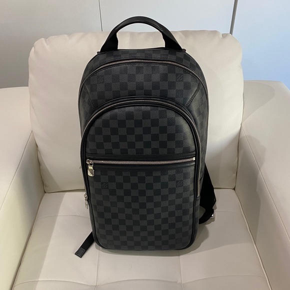 SOLD Men’s Louis Vuitton Michael Backpack + Shoes - Picture 2 of 15